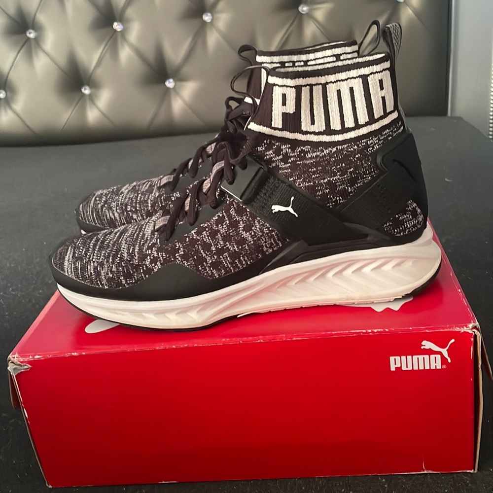 Gently warm black puma socks sneakers.
